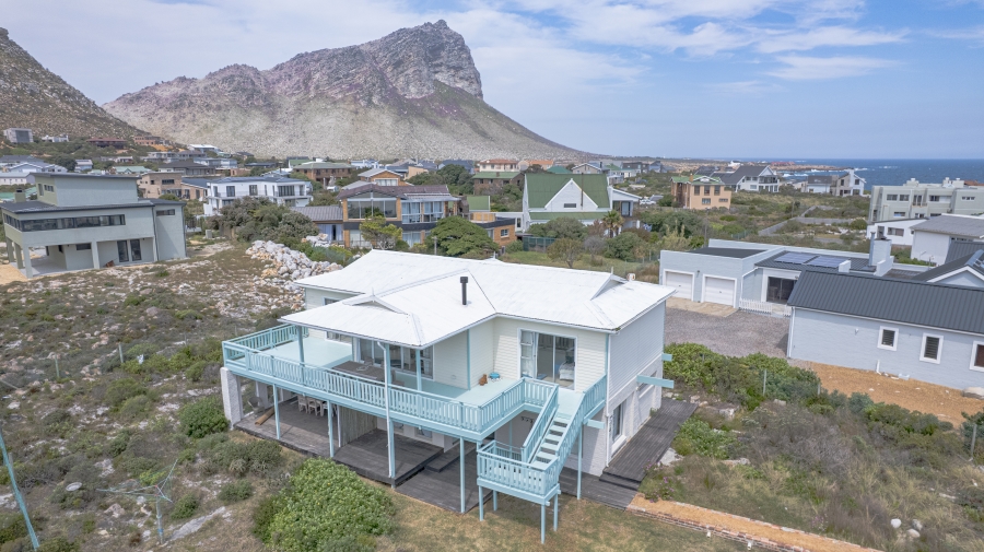 4 Bedroom Property for Sale in Pringle Bay Western Cape
